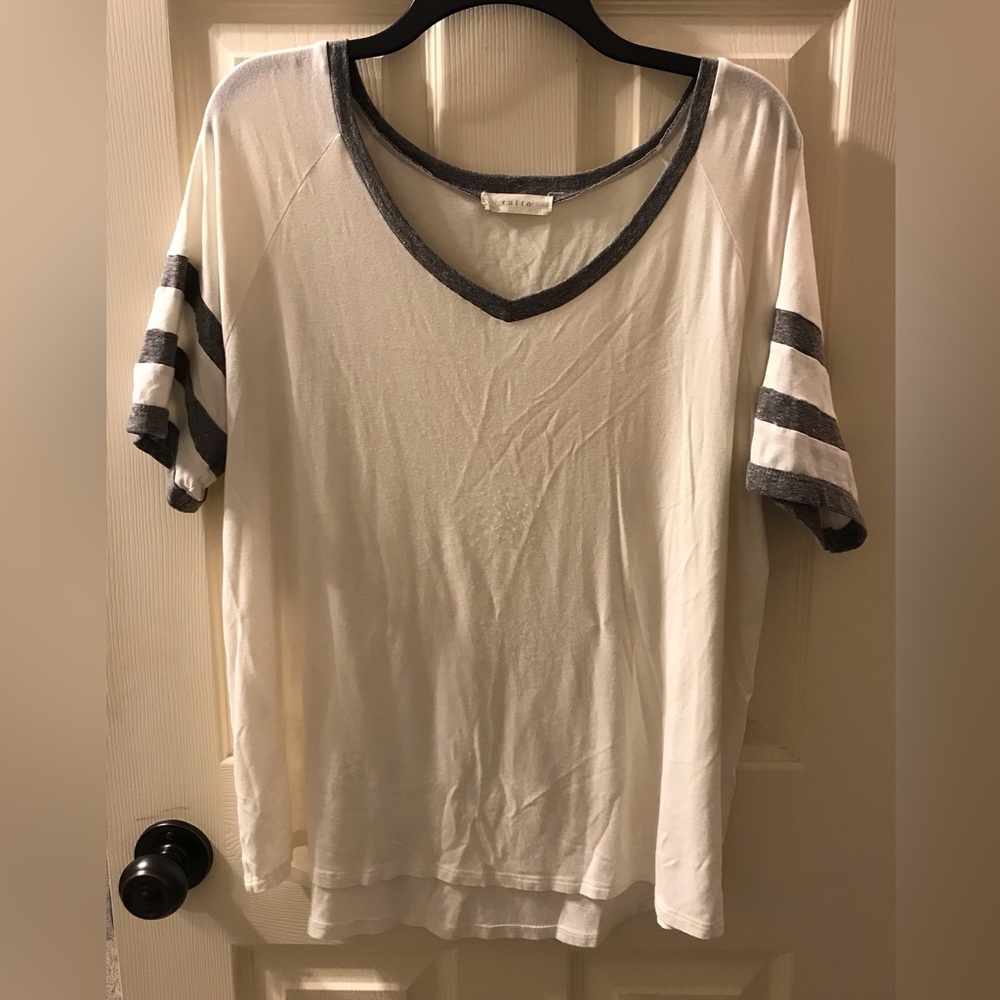 EUC Entro striped sleeve shirt sleeve top